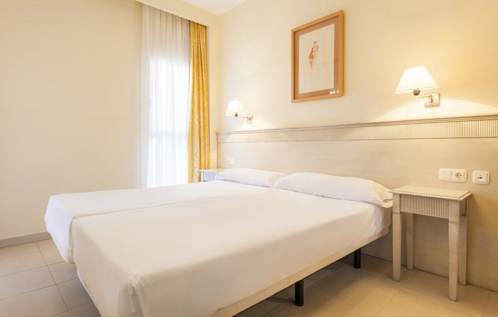 Aparthotel Ilunion Sancti Petri Novo Sancti Petri Esterno foto