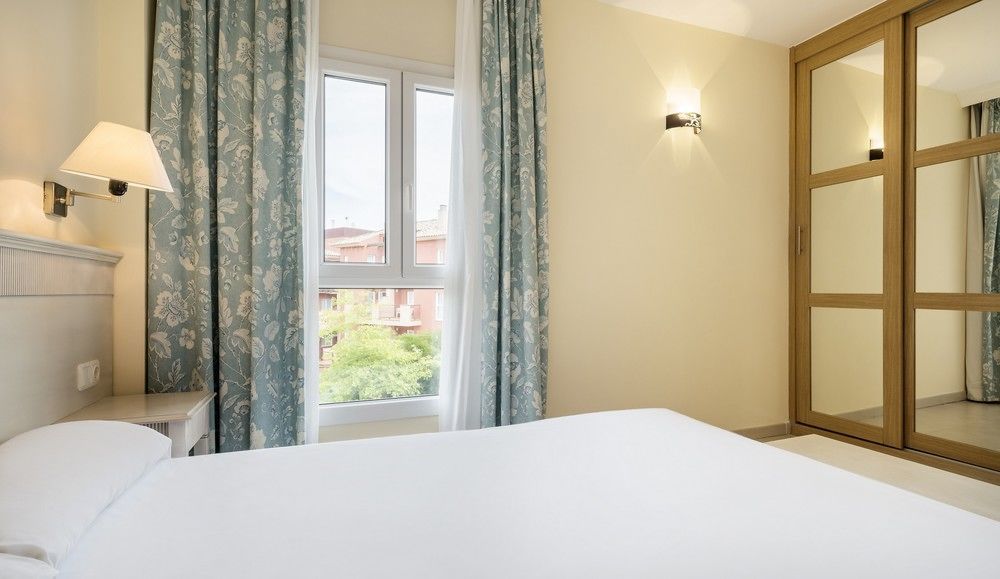 Aparthotel Ilunion Sancti Petri Novo Sancti Petri Esterno foto