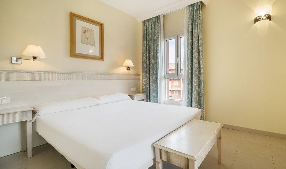 Aparthotel Ilunion Sancti Petri Novo Sancti Petri Esterno foto